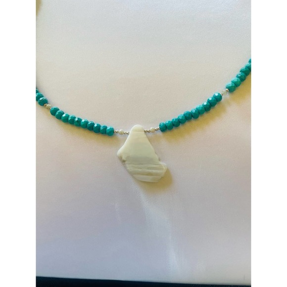African Turquoise and White Agate 20” Necklace - Picture 1 of 6